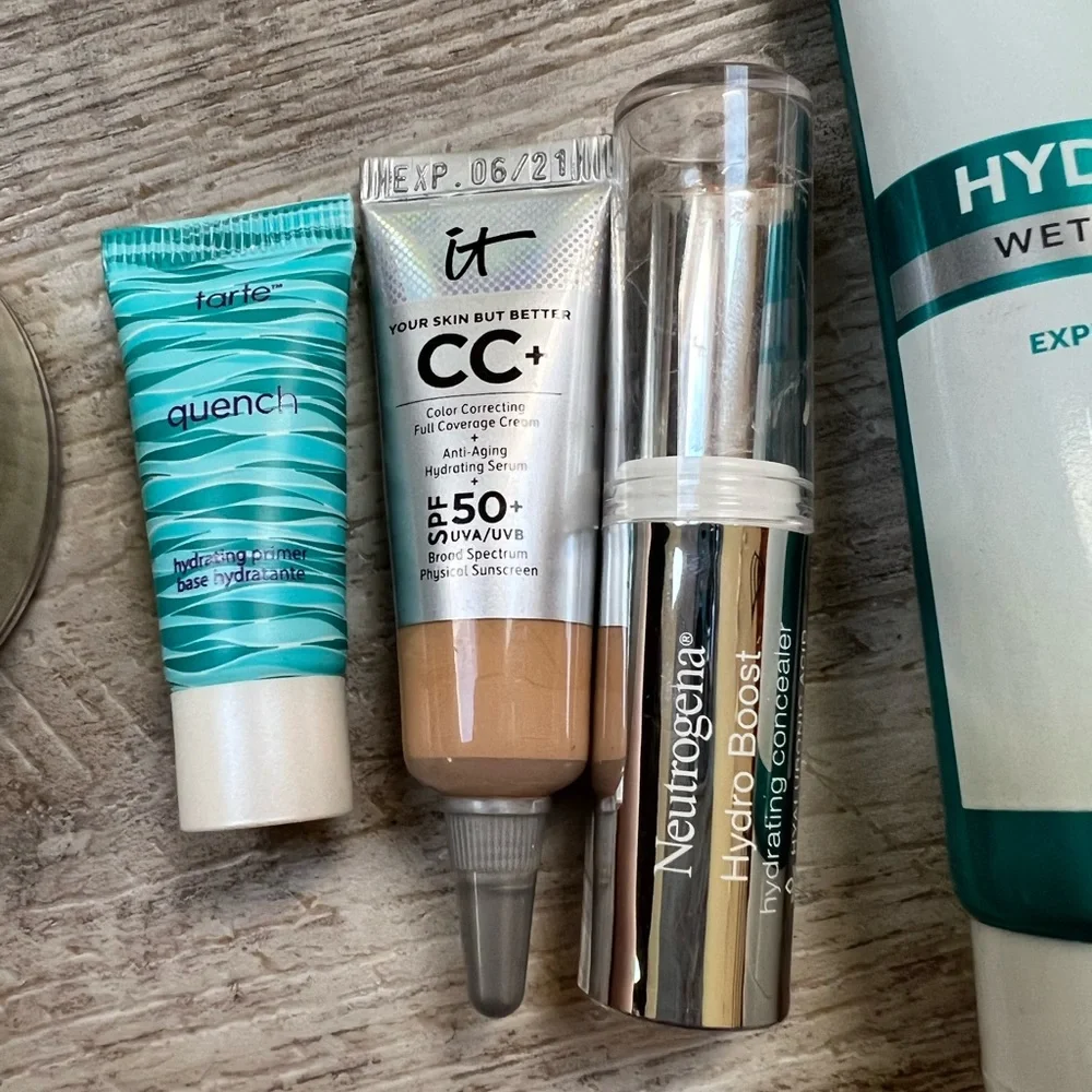 Gently used skincare and makeup bag